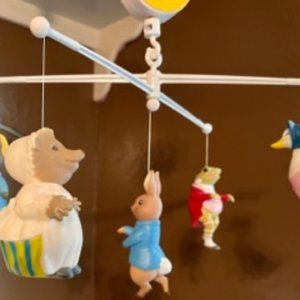 Vintage Beatrix Potter Peter Rabbit 1986 Musical Mobile